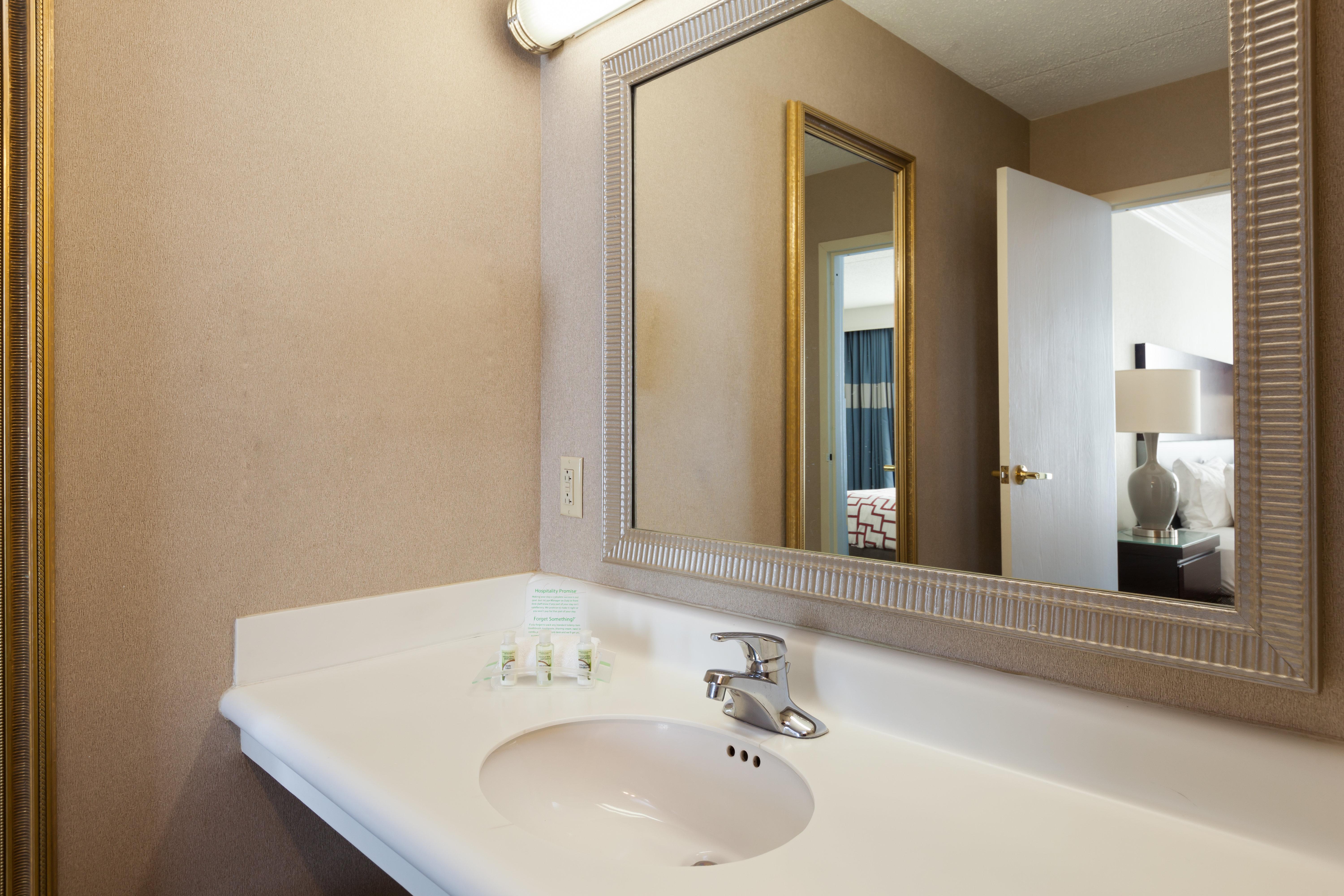 Holiday Inn Weirton-Steubenville Area Kültér fotó