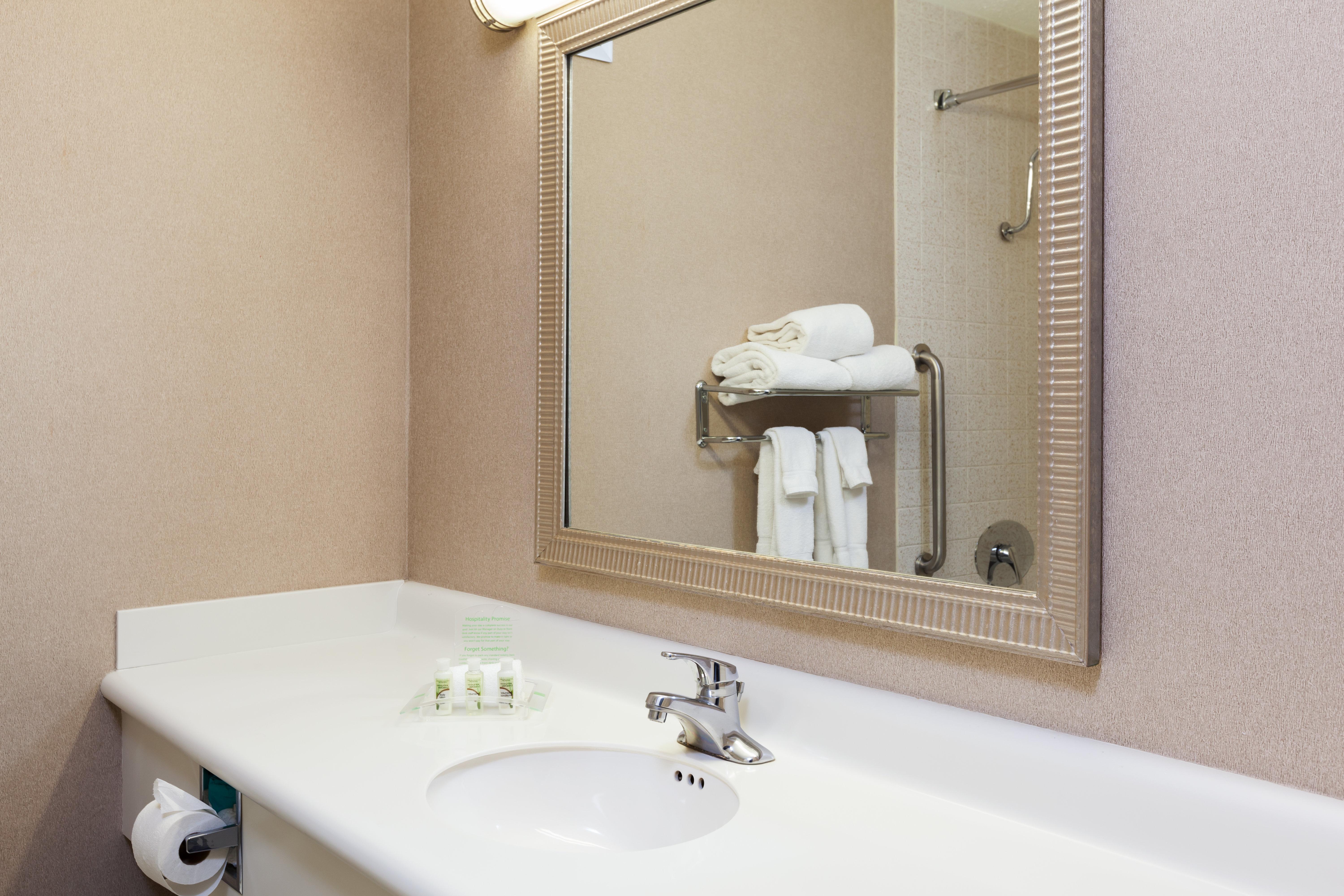 Holiday Inn Weirton-Steubenville Area Kültér fotó