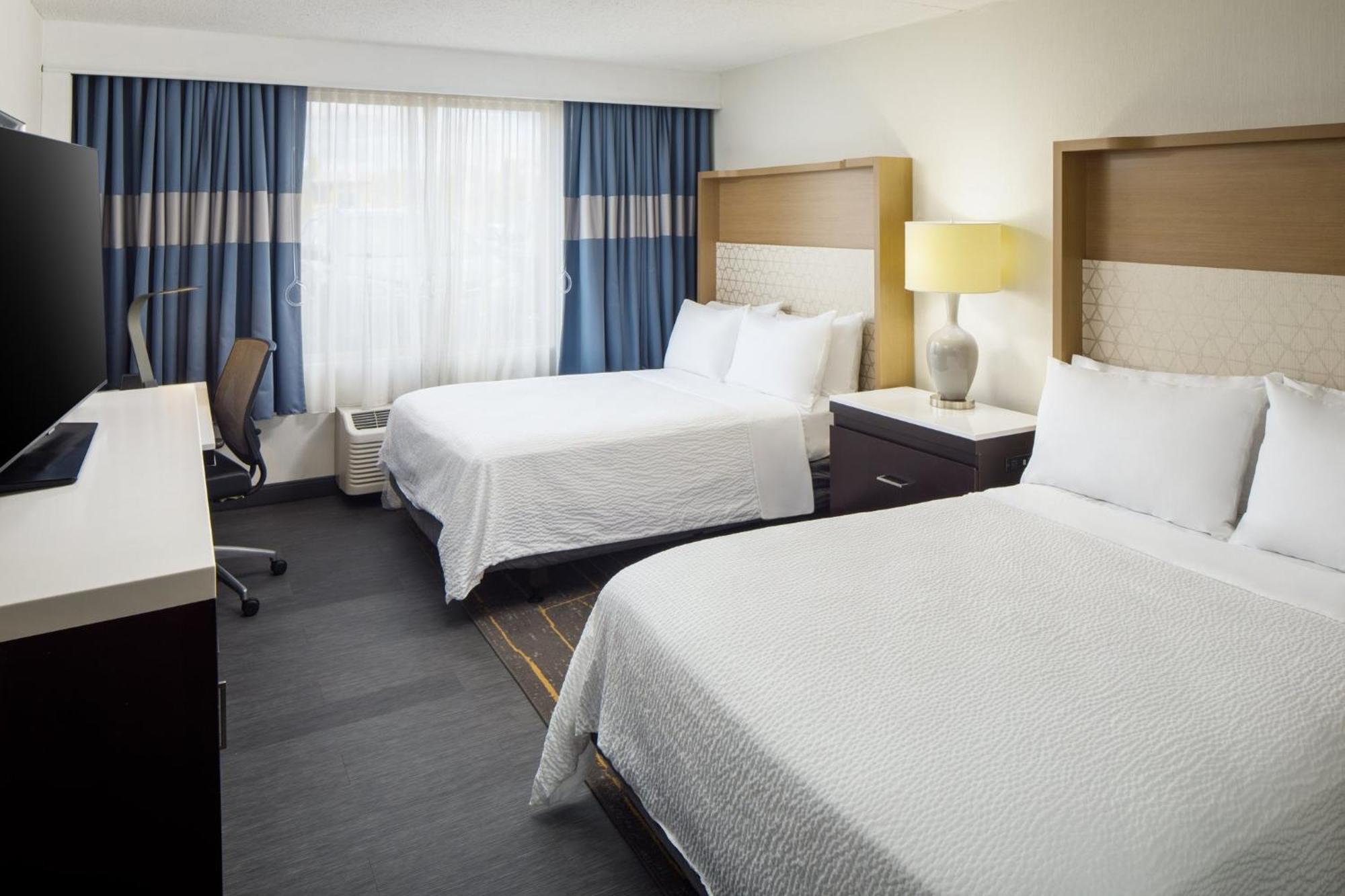 Holiday Inn Weirton-Steubenville Area Kültér fotó