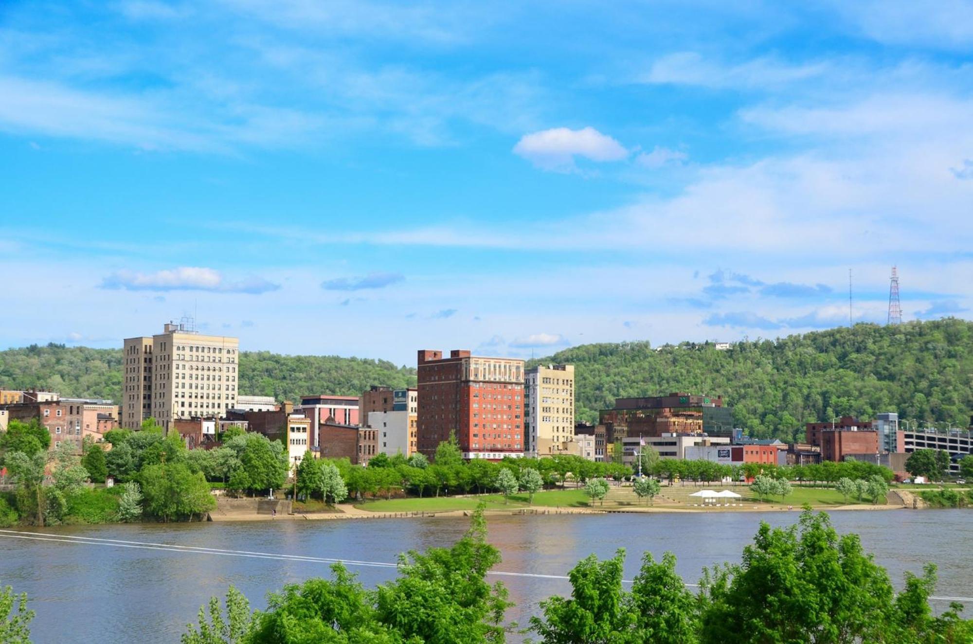 Holiday Inn Weirton-Steubenville Area Kültér fotó
